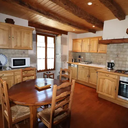Maison De Charme Avec Jardin, Proche Station Super-lioran, Ideale Pour Famille Et Activites Nature - Fr-1-742-467 בית נופש