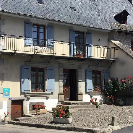 בית נופש Maison De Charme Avec Jardin, Proche Station Super-lioran, Ideale Pour Famille Et Activites Nature - Fr-1-742-467 *